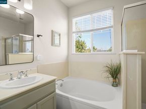 1162 Waverly Cir, Hercules CA 94547