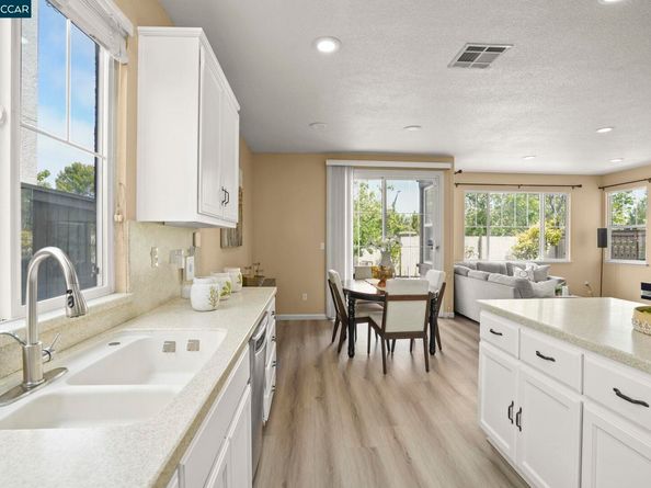 1162 Waverly Cir, Hercules CA 94547