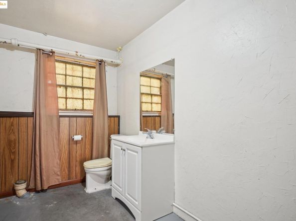 7960 Macarthur Blvd, Oakland CA 94605