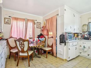 7960 Macarthur Blvd, Oakland CA 94605