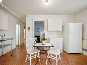 7960 Macarthur Blvd, Oakland CA 94605