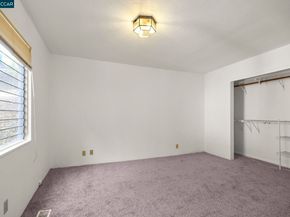 6956 Sayre Dr, Oakland CA 94611