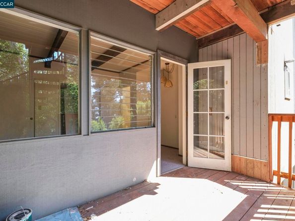 6956 Sayre Dr, Oakland CA 94611