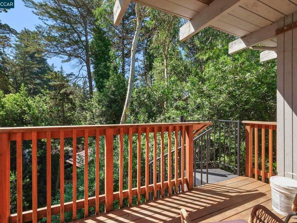 6956 Sayre Dr, Oakland CA 94611