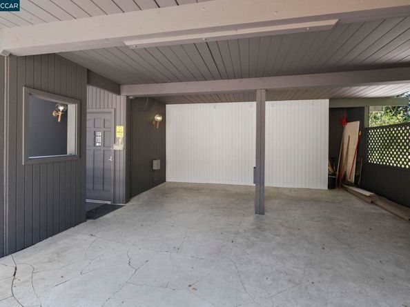 6956 Sayre Dr, Oakland CA 94611