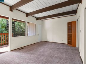 6956 Sayre Dr, Oakland CA 94611