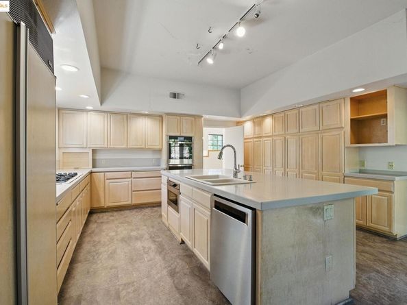 3374 Kim Rd, Lafayette CA 94549