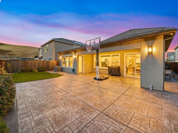 2552 Veneto Ct, San Ramon CA 94583