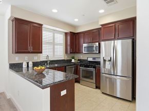 152 Heligan Lane 15, Livermore CA 94551