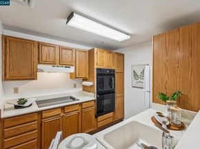 1840 Tice Creek 2217, Walnut Creek CA 94595