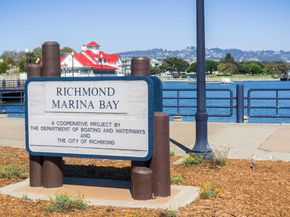 130 Lakeshore Ct, Richmond CA 94804