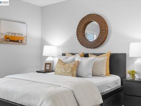 130 Lakeshore Ct, Richmond CA 94804