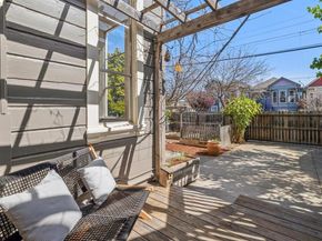 1655 12th Street, Oakland CA 94607