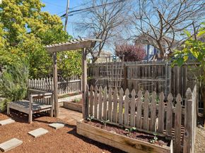 1655 12th Street, Oakland CA 94607