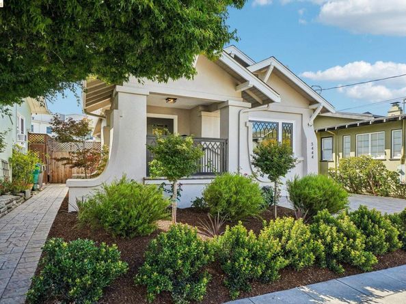 5444 Lawton Ave, Oakland CA 94618