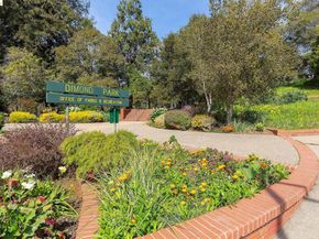 3955-3957 Canon Ave, Oakland CA 94602
