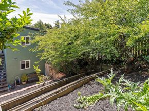 3955-3957 Canon Ave, Oakland CA 94602