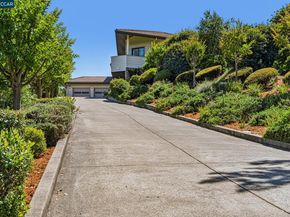 6 Tanglewood Lane, Lafayette CA 94549