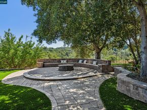 6 Tanglewood Lane, Lafayette CA 94549