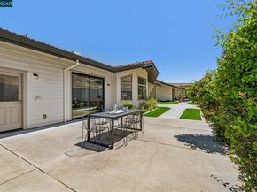 6 Tanglewood Lane, Lafayette CA 94549