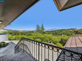 6 Tanglewood Lane, Lafayette CA 94549