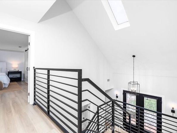 4401 Cezanne Avenue, Woodland Hills (los Angeles) CA 91364