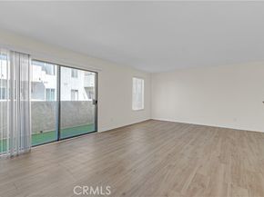 1422 Rock Glen Avenue 214, Glendale CA 91205