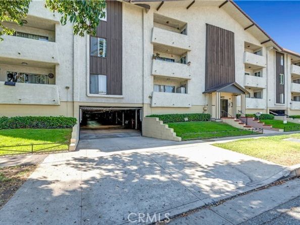 1422 Rock Glen Avenue 214, Glendale CA 91205