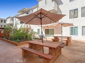 1422 Rock Glen Avenue 214, Glendale CA 91205