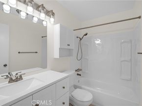 1422 Rock Glen Avenue 214, Glendale CA 91205