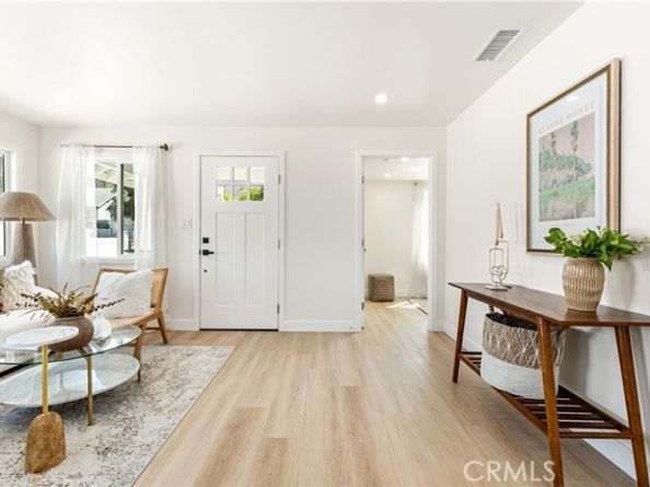 10621 Helendale Avenue, Tujunga (los Angeles) CA 91042