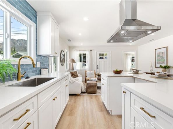 10621 Helendale Avenue, Tujunga (los Angeles) CA 91042