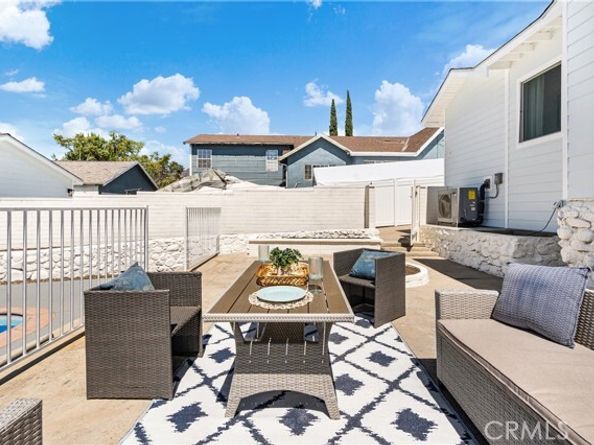 10621 Helendale Avenue, Tujunga (los Angeles) CA 91042