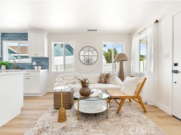 10621 Helendale Avenue, Tujunga (los Angeles) CA 91042