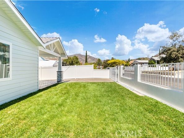 10621 Helendale Avenue, Tujunga (los Angeles) CA 91042