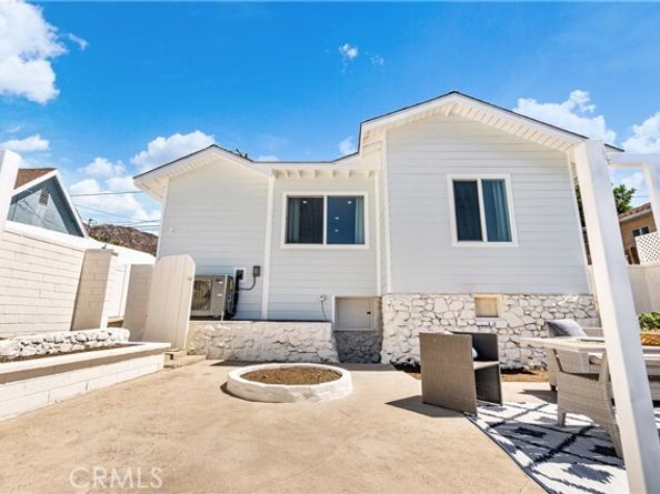10621 Helendale Avenue, Tujunga (los Angeles) CA 91042