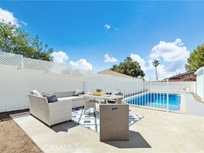 10621 Helendale Avenue, Tujunga (los Angeles) CA 91042