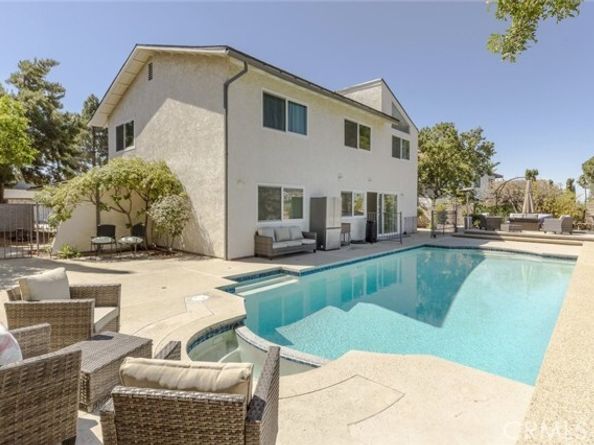 11801 Thunderbird Avenue, Porter Ranch (los Angeles) CA 91326