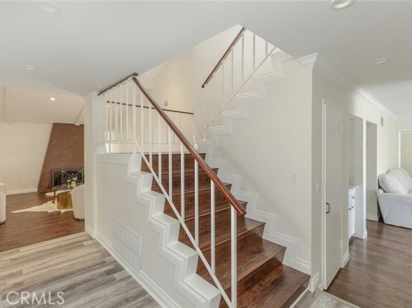 11801 Thunderbird Avenue, Porter Ranch (los Angeles) CA 91326