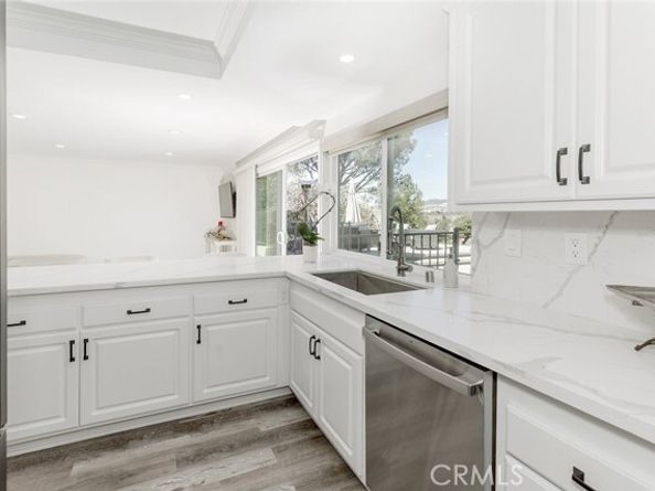 11801 Thunderbird Avenue, Porter Ranch (los Angeles) CA 91326
