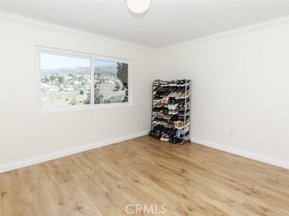 11801 Thunderbird Avenue, Porter Ranch (los Angeles) CA 91326