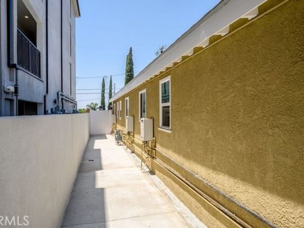 10224 Fernglen Avenue, Tujunga (los Angeles) CA 91042