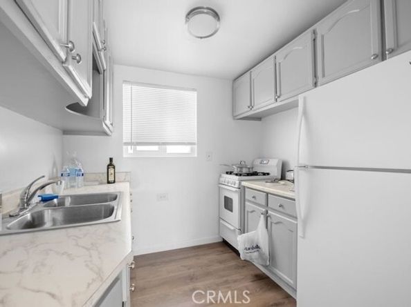 10224 Fernglen Avenue, Tujunga (los Angeles) CA 91042