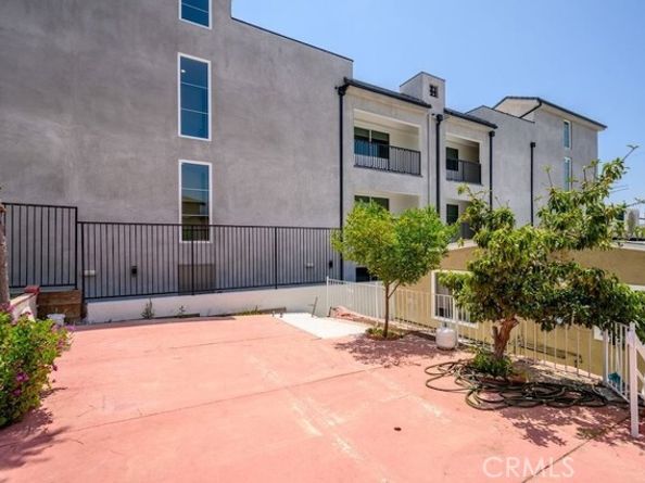 10224 Fernglen Avenue, Tujunga (los Angeles) CA 91042
