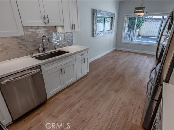 10831 Roycroft Street 18, Sun Valley (los Angeles) CA 91352