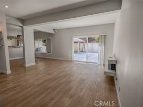 10831 Roycroft Street 18, Sun Valley (los Angeles) CA 91352