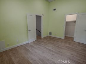 10831 Roycroft Street 18, Sun Valley (los Angeles) CA 91352