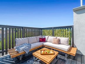 18645 Hatteras Street 230, Tarzana (los Angeles) CA 91356