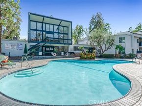 18645 Hatteras Street 230, Tarzana (los Angeles) CA 91356