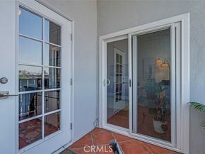 18645 Hatteras Street 230, Tarzana (los Angeles) CA 91356